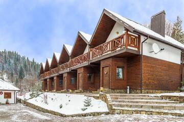 Фото номера Двухуровневый люкс Гостевой дом Villa Alpiyka г. Славское 4