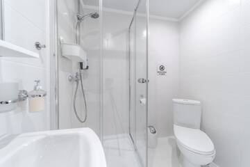 Фото номера Двухместный номер с 2 отдельными кроватями и душем Гостевой дом Guest House г. Славское 4