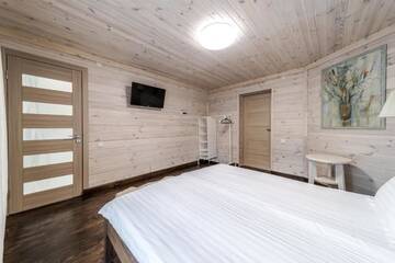 Фото номера Улучшенный двухместный номер с 1 кроватью Гостевой дом Guest House г. Славское 4